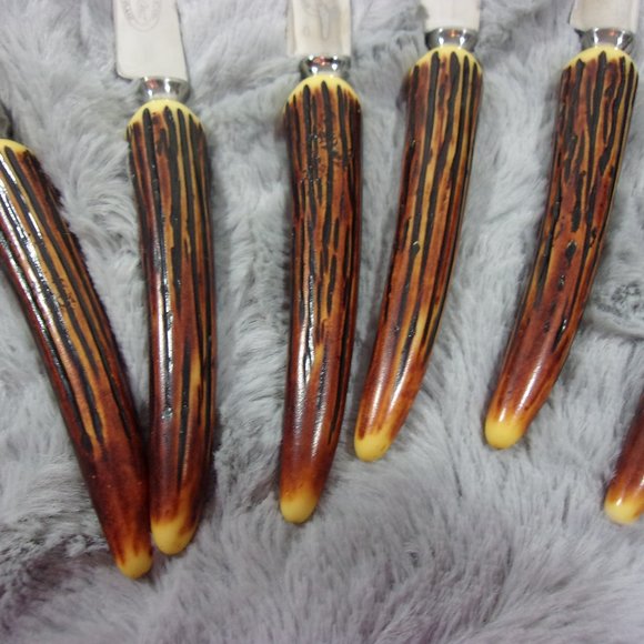 COPY - H-96 SET OF 6 CROWN CREST FAUX ANTLER BAKELITE HANDLE STEAK KNIVES - Picture 4 of 8
